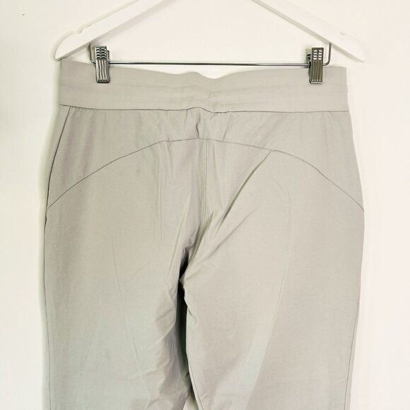 Athleta Headlands Hybrid Mid Rise Jogger Pants in Birch Grey - Picture 8 of 12